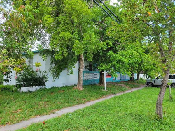 Jillshar Darrylcar, 15590 NE 10th Ave, North Miami Beach, Florida 33162, image 1