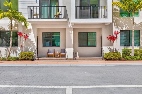 Urbana At Downtown Doral, 4700 NW 84 Ave #13, Doral, Florida 33166, image 2