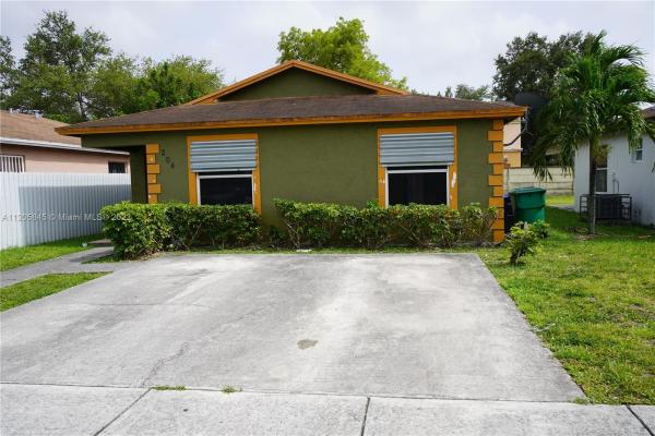 Cloverleaf Gardens Duplexes, 204 NW 179th St, Miami Gardens, Florida 33169, image 1