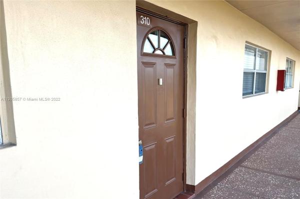 Sunrise Lakes 3, 2701 N Pine Island Rd #310, Sunrise, Florida 33322, image 1