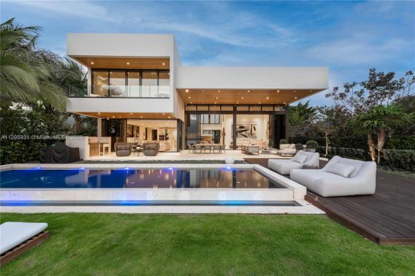 Normandy Isles, 2608 Biarritz Dr, Miami Beach, Florida 33141, image 1