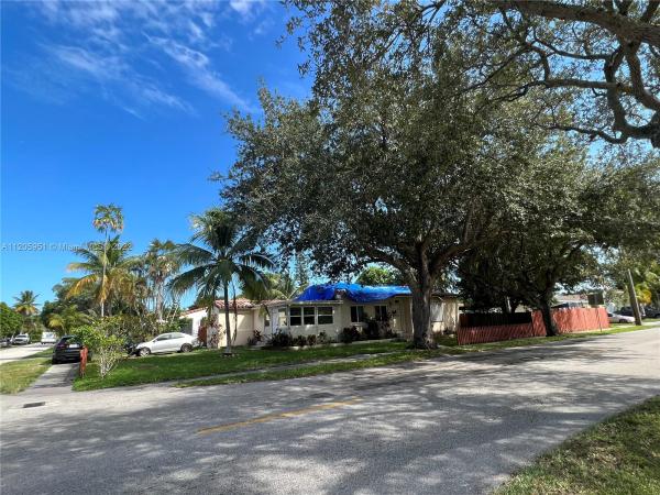 Hollywood Park, 1427 N 26th Ave, Hollywood, Florida 33020, image 1