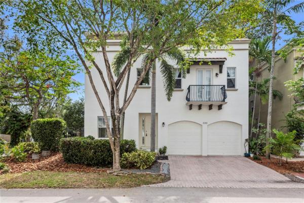 Bryan, 220 SW 9th Ave, Fort Lauderdale, Florida 33312, image 1