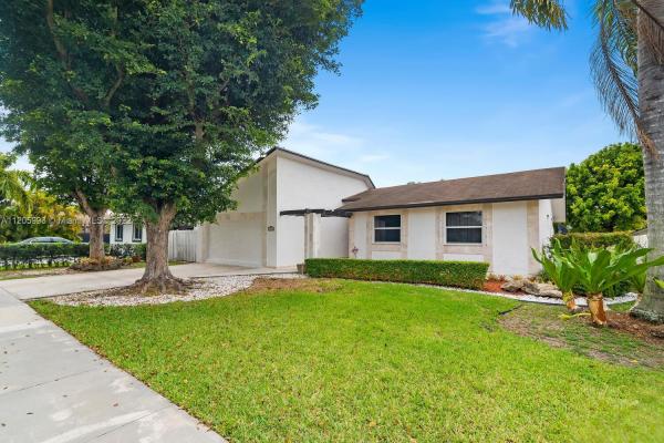 Calusa Manor, 12720 SW 107th Ter, The Crossings, Florida 33186, image 1