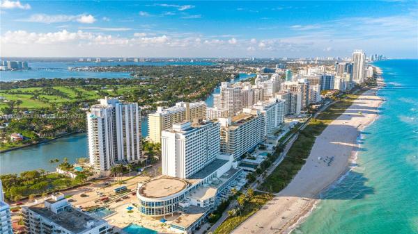 Oceanside Plaza, 5555 Collins Ave #15L, Miami Beach, Florida 33140, image 1