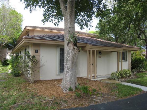Camino Circle, 7931 Camino Cir #A-11, Glenvar Heights, Florida 33143, image 1