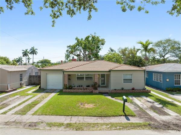 Hollywood Lawns, 1003 N 17th Ave, Hollywood, Florida 33020, image 1