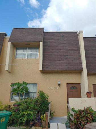 Blueberry Hill, 5609 Blueberry Ct #153, Lauderhill, Florida 33313, image 1