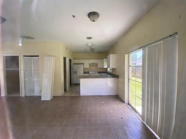 Pembroke Park Townhouses, 3932 SW 52nd Ave #B5, Pembroke Park, Florida 33023, image 1