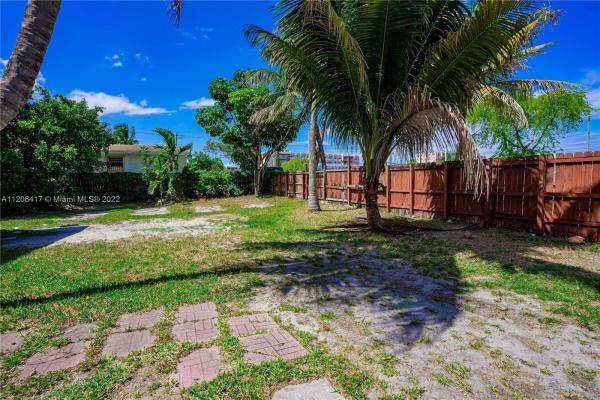 Arch Creek Estates, 14500 NE 18th Ave, Golden Glades, Florida 33181, image 2