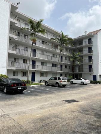 Lakeshore At University Park, 8750 N Sherman Cir #303, Miramar, Florida 33025, image 2