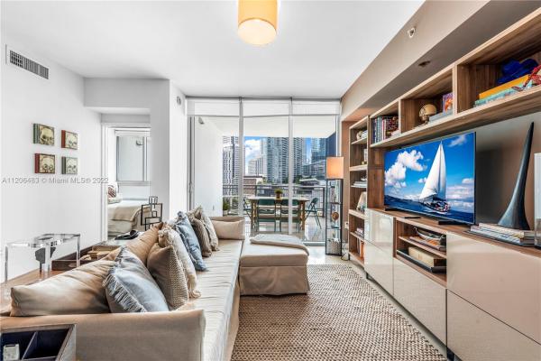 Wind, 350 S Miami Ave #1404, Miami, Florida 33130, image 2