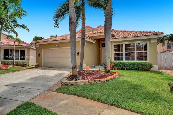 Coconut Reef At Silver Lakes, 1373 SW 179th Ter, Pembroke Pines, Florida 33029, image 1