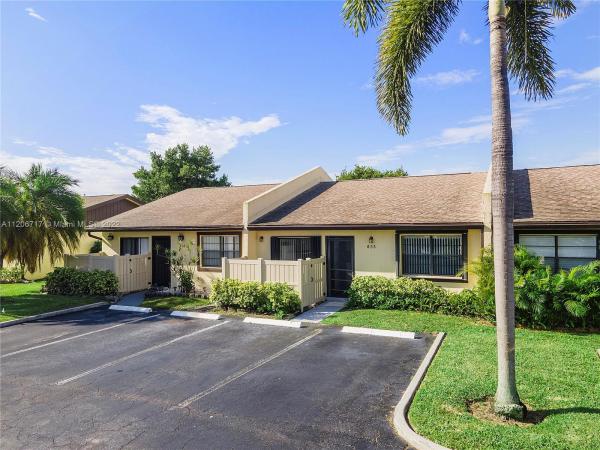 Woodlake Isles, 633 Banks Rd #633, Margate, Florida 33063, image 1