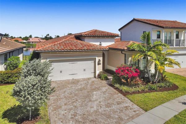The Estates Of Raintree, 914 SW 113th Way, Pembroke Pines, Florida 33025, image 1