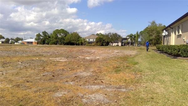 5810 NW Blue Bonnet Ct, Florida 34986, image 1