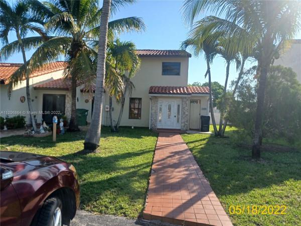 Lakewood Townhome Villas, 1425 SW 124th Place Concourse #1425, Tamiami, Florida 33184, image 1
