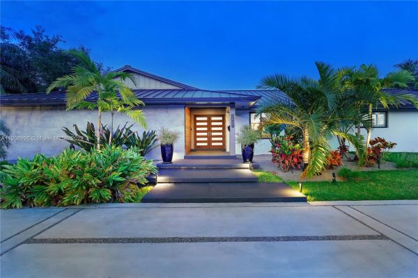 Alan Grove Estates, 15221 SW 74th Pl, Palmetto Bay, Florida 33157, image 1