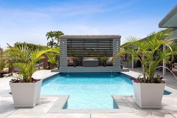 Eastern Shores, 16409 NE 31st Ave, North Miami Beach, Florida 33160, image 2