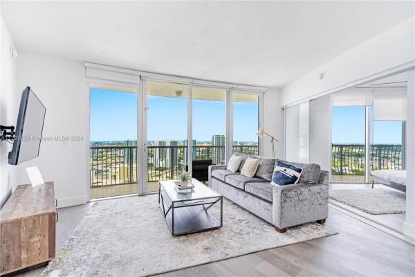 Opera Tower, 1750 N Bayshore Dr #3914, Miami, Florida 33132, image 1