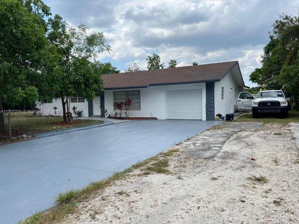Lake Worth No HOA, 4213 Narcissus Ave, Lake Worth Beach, Florida 33461, image 2