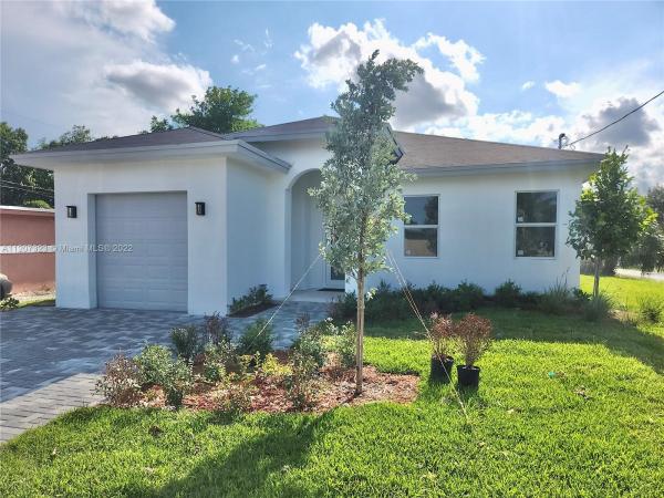 Breezyway Manor, 1229 SW 35th Ave, Fort Lauderdale, Florida 33312, image 1