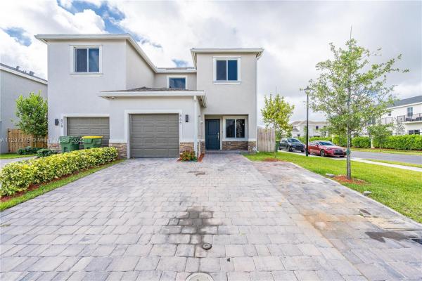 Palms At Bella Vista, 866 SE 18th St #866, Homestead, Florida 33034, image 1
