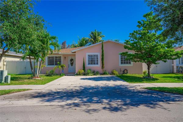 Watermen Homes, 3717 NW 202nd St, Miami Gardens, Florida 33055, image 1
