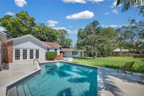 Hallmark Heights Estates, 7380 SW 121st St, Pinecrest, Florida 33156, image 1