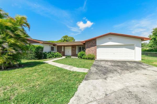 Pine Shore, 13000 SW 109th Ct, Kendall, Florida 33176, image 2