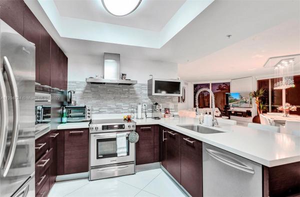 St Tropez On The Bay, 250 Sunny Isles Blvd #3-604, Sunny Isles Beach, Florida 33160, image 2