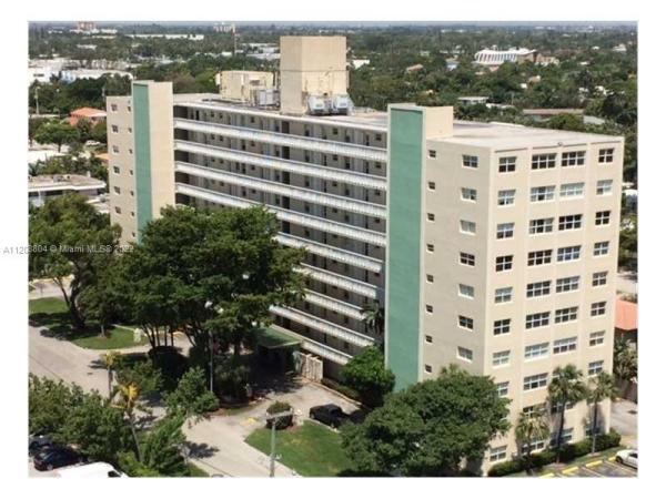 Horizon House, 2555 NE 11th St #307, Fort Lauderdale, Florida 33304, image 1