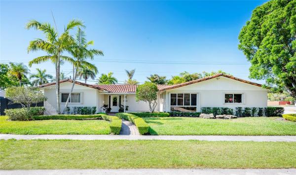 Kendall Point, 8460 SW 87th Ter, Kendall, Florida 33143, image 1