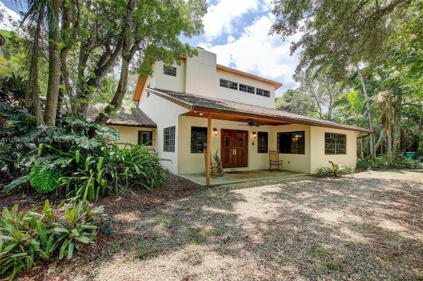 Country Walk No HOA, 23901 SW 142nd Ave, Country Walk, Florida 33032, image 1
