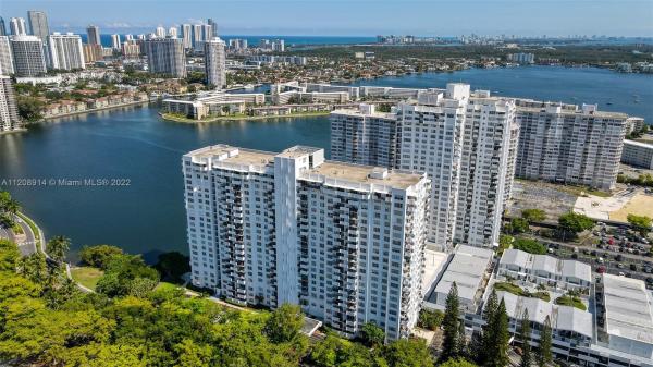 Commodore Plaza Century, 2780 NE 183rd St #103, Aventura, Florida 33160, image 2
