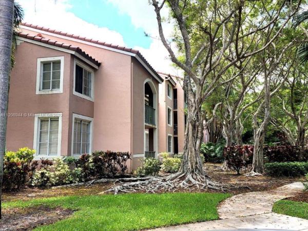 St Andrews At Miramar, 12112 Saint Andrews Pl #112, Miramar, Florida 33025, image 2