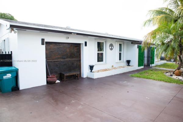 Green Hills, 18321 SW 113th Ave, West Perrine, Florida 33157, image 2
