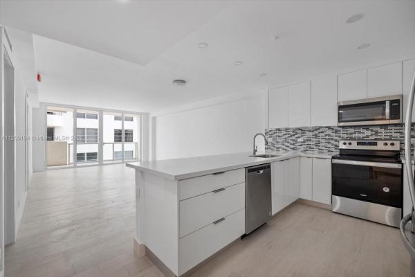 The Pavilion, 5601 Collins Ave #412A, Miami Beach, Florida 33140, image 1