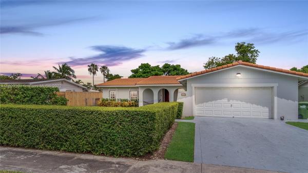 Winston Park, 7830 SW 127th Ct, Kendale Lakes, Florida 33183, image 2