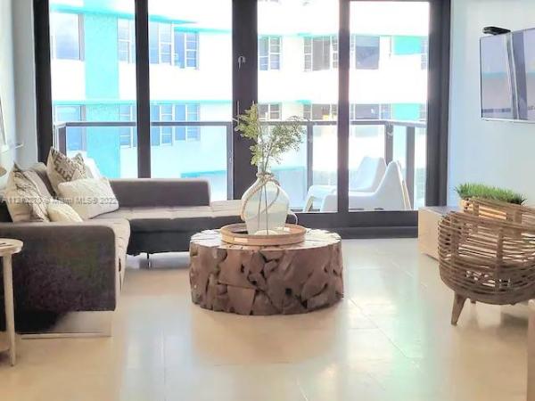 The Alexander Hotel, 5225 Collins Ave #1114, Miami Beach, Florida 33140, image 2