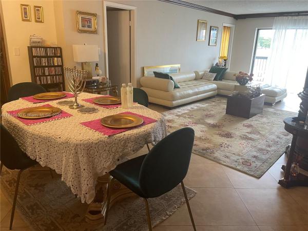 Hallandale Gardens, 1301 NE 7th St #315, Hallandale Beach, Florida 33009, image 1