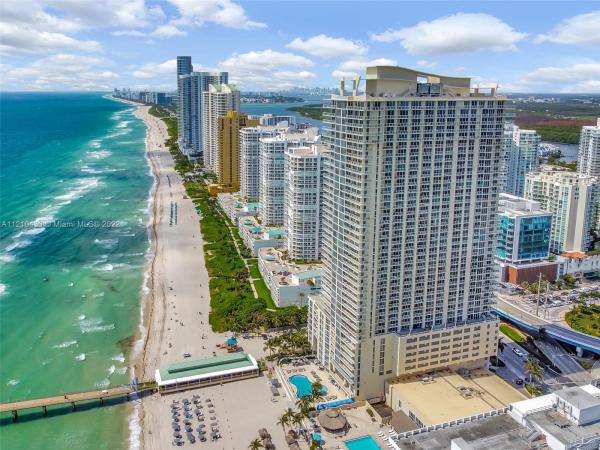 La Perla, 16699 Collins Ave #3606, Sunny Isles Beach, Florida 33160, image 2