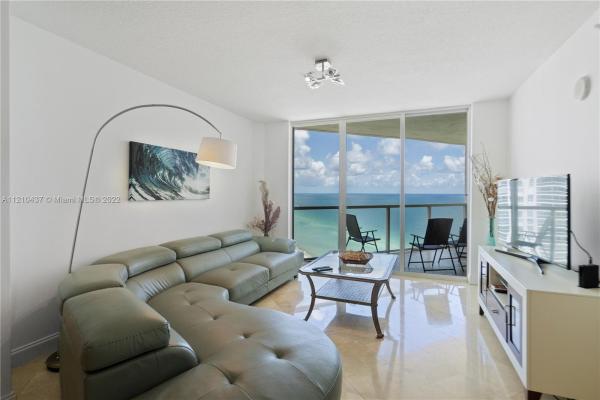 La Perla, 16699 Collins Ave #2604, Sunny Isles Beach, Florida 33160, image 2