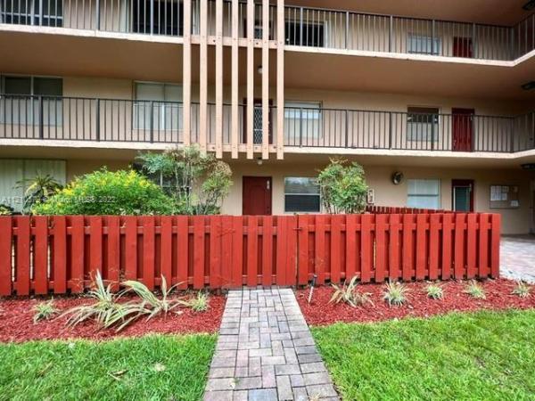 Palm Lakes, 370 NW 76th Ave #103, Margate, Florida 33063, image 1
