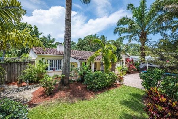 Croissant Park River, 847 SW 10th St, Fort Lauderdale, Florida 33315, image 1