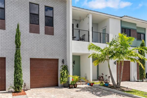 Strata At Plantation, 4441 NW 9th St #4441, Plantation, Florida 33317, image 1
