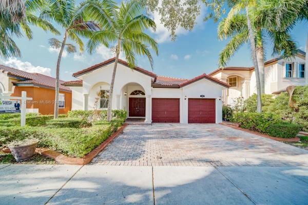 Grand Lakes, 14974 SW 18th Ter, University Park, Florida 33185, image 2