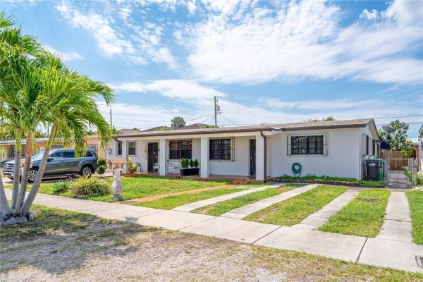 Olympia Gardens, 9162 SW 40th Ter, Olympia Heights, Florida 33165, image 1