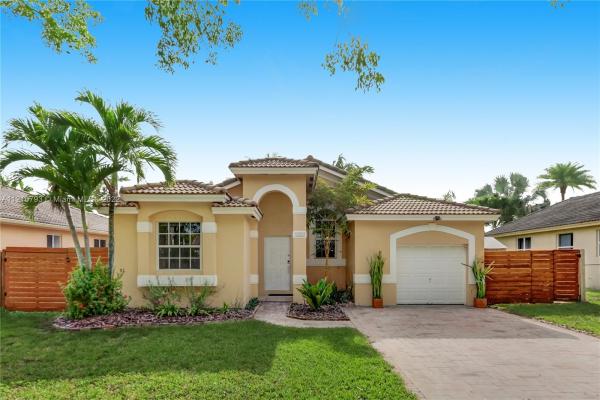 Emerald Oaks, 18252 SW 94th Ct, Palmetto Bay, Florida 33157, image 1