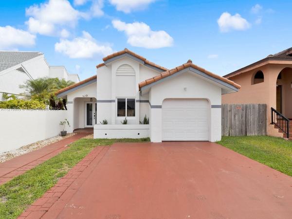 Davidson One, 13565 SW 99th St, The Crossings, Florida 33186, image 1
